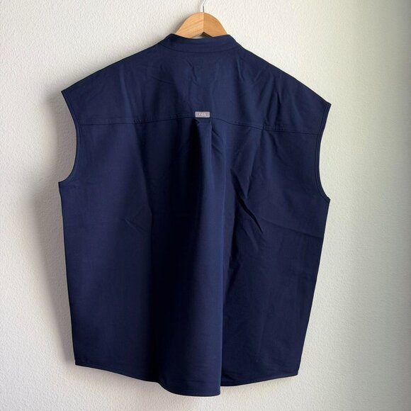 Figs Rafaela Oversized Scrub Top in Navy, Size Large - Picture 10 of 10